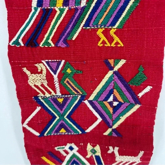 Vintage 70s or 80s handwoven Guatemalan embroidered sash faja huipil from nebaj - Picture 3 of 10